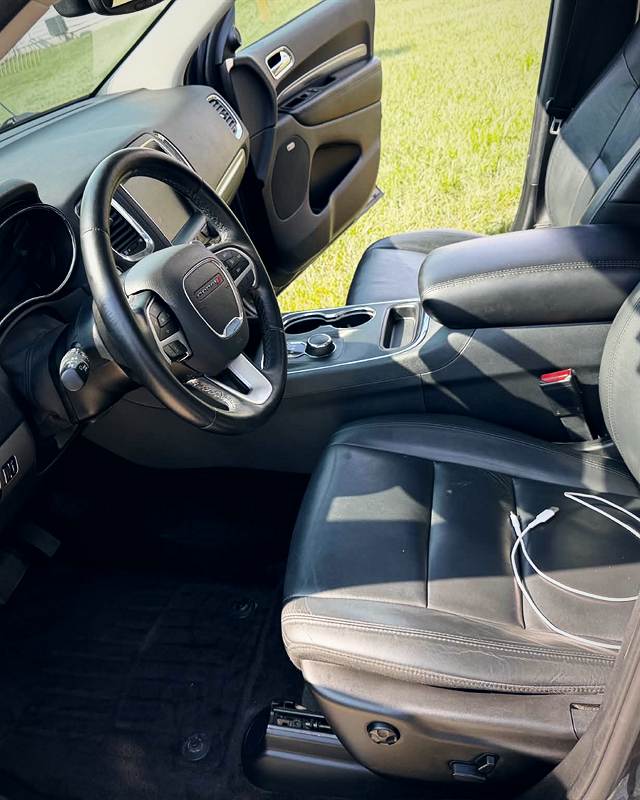 Dodge Durango front leather seats and dash after detailing